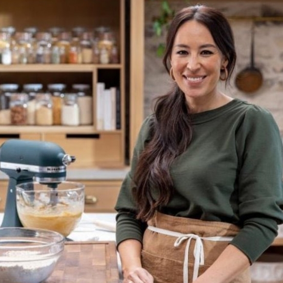 NEW HEARTH & HAND KITCHEN AID HUNTER GREEN MIXER - Picture 5 of 5